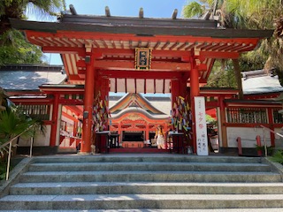 縁結びにご利益のある青島神社