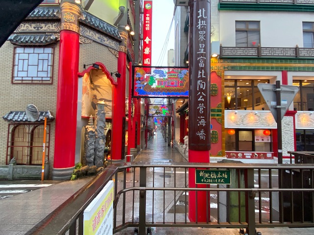 大雨の長崎中華街